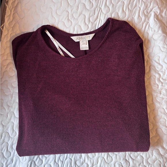 Gorgeous tunic top - Picture 2 of 4